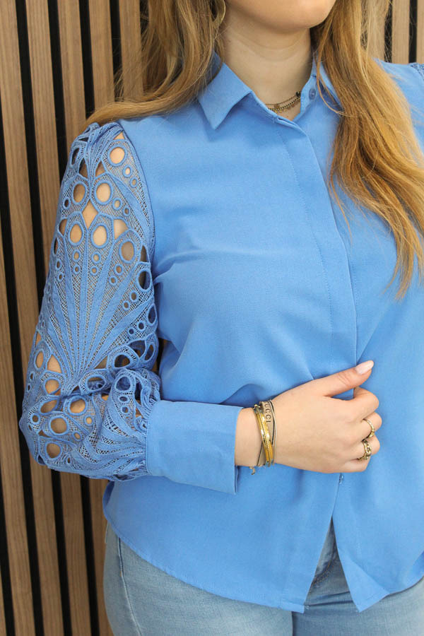 zuurgraad stapel Van toepassing zijn Blauwe blouse met broderie mouwen | Elsa - Magnifique fashion