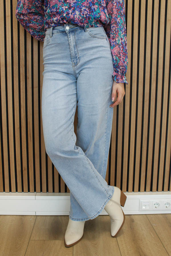Wide_leg_jeans_blauw_-_Ellen_1-2_big_image