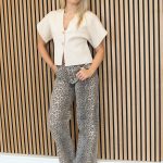 Gebreid_top_knopen_beige_-_Noa_2-2_big_image-1