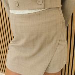 Skort_met_overslag_zand_-_Lot_1-6051_big_image-1