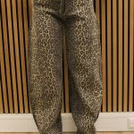 Balloon_jeans_panter_-_Evy_4-7237_big_image-1