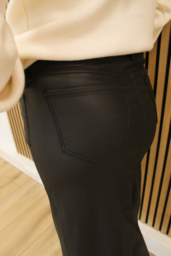 Coated_rok_zwart_-_Fien_2-6795_big_image