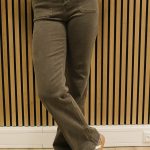 Flared_jeans_lichtbruin_-_Kitty-7242_big_image-1