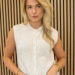 Gebreide_gilet_beige_-_Louvre-7022_big_image-1