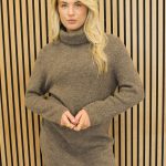 Gebreide_trui_jurk_taupe_-_Hanna_1-6959_big_image