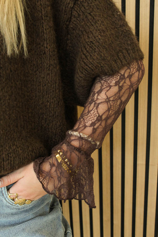 Lace_top_bruin_-_Tess_1-5974_big_image-1