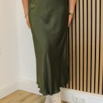 Satijnen_rok_kaki_-_Farah-6972_big_image-1