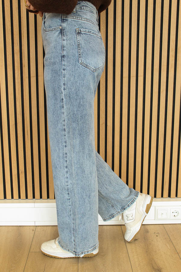 Straight_jeans_blauw_-_Linde_1-7_big_image-1