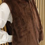 Teddy_gilet_bruin_-_Lieke_1-2_big_image