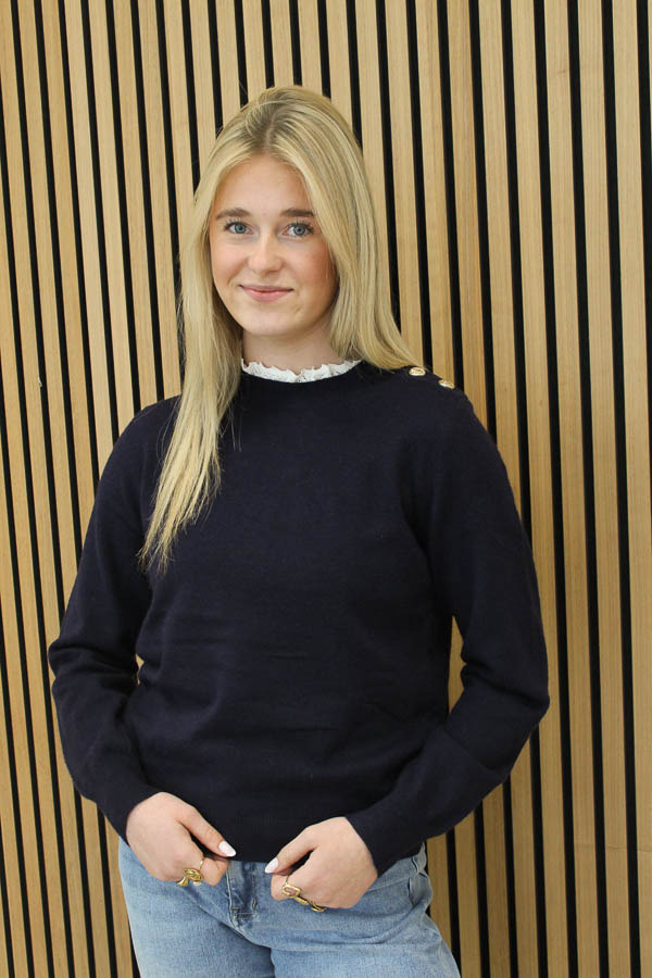 Trui_kanten_hals_navy_-_Jitske-2_big_image