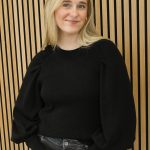 Trui_pofmouw_zwart_-_Suze-2_big_image-1