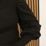 Trui_pofmouw_zwart_-_Suze_2-2_big_image-1