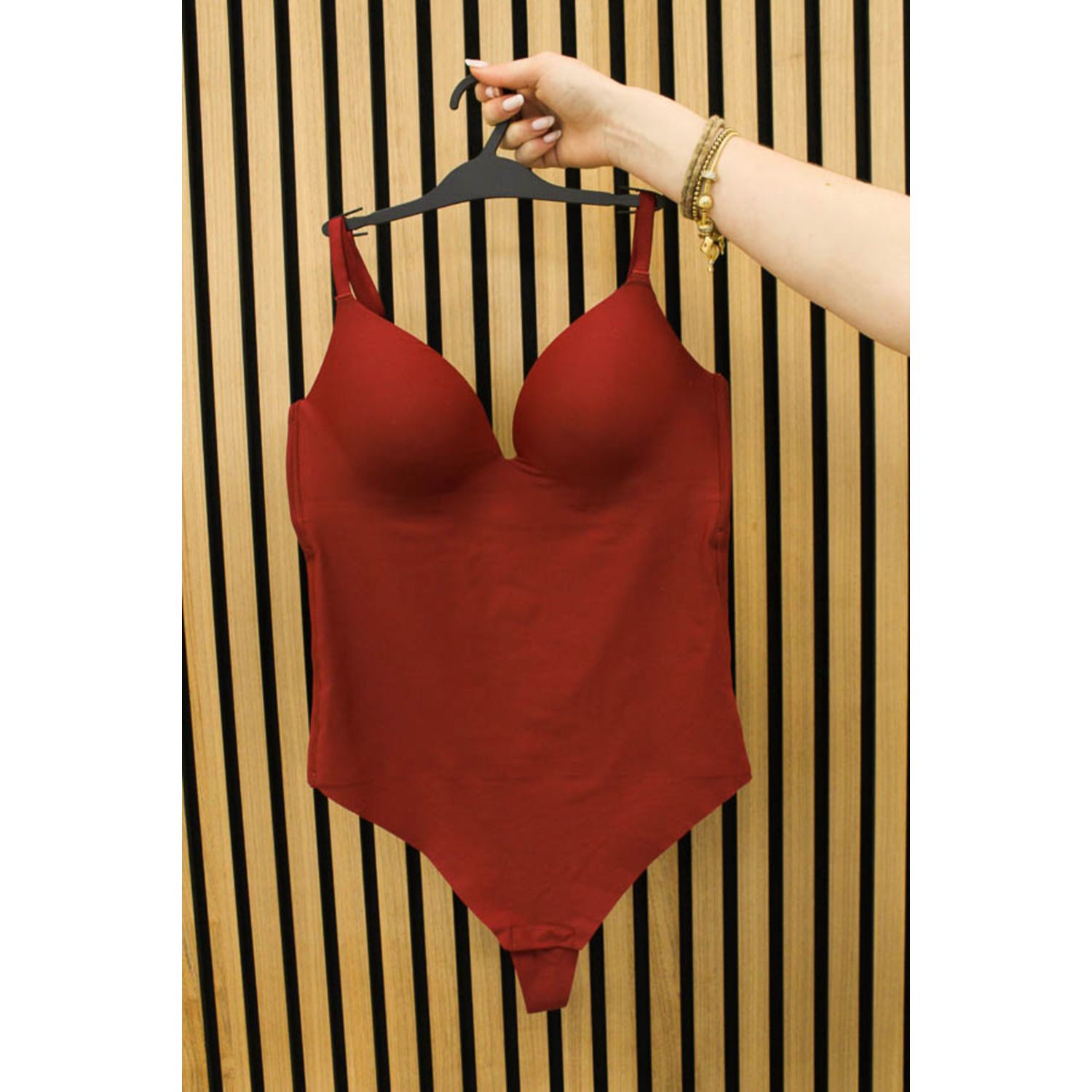 Body_met_cup_bordeaux_1-7426_big_image