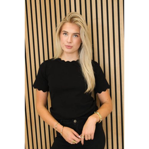 Fijngebreide_top_zwart_-_Jip-5673_big_image_ufi-1