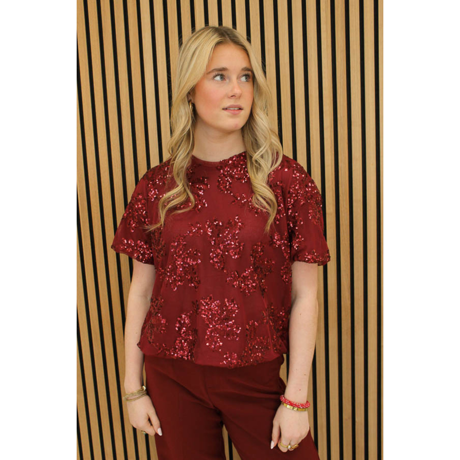 Pailletten_top_bordeaux_-_Avelijn_2-7384_big_image