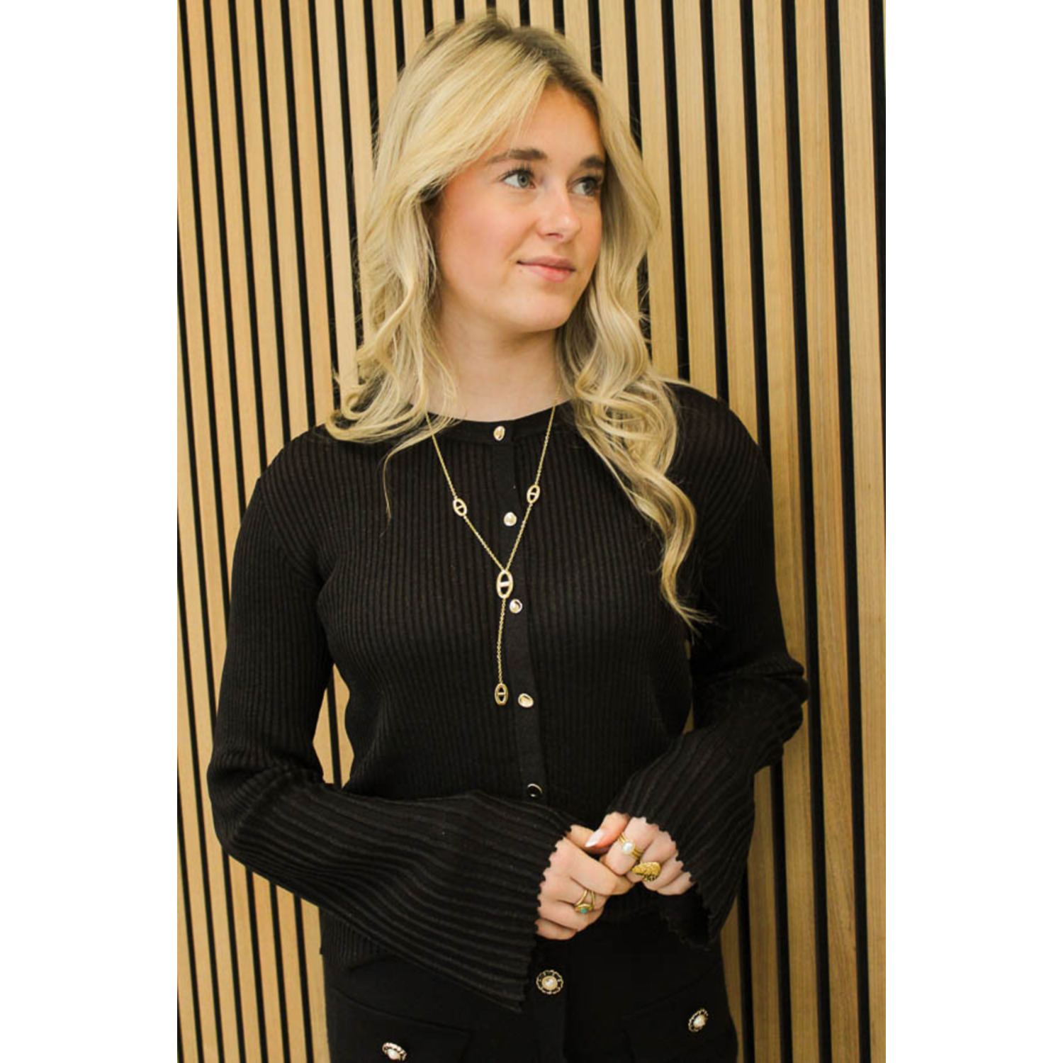 Top_volant_knopen_zwart_-_Julie-7122_big_image_wun