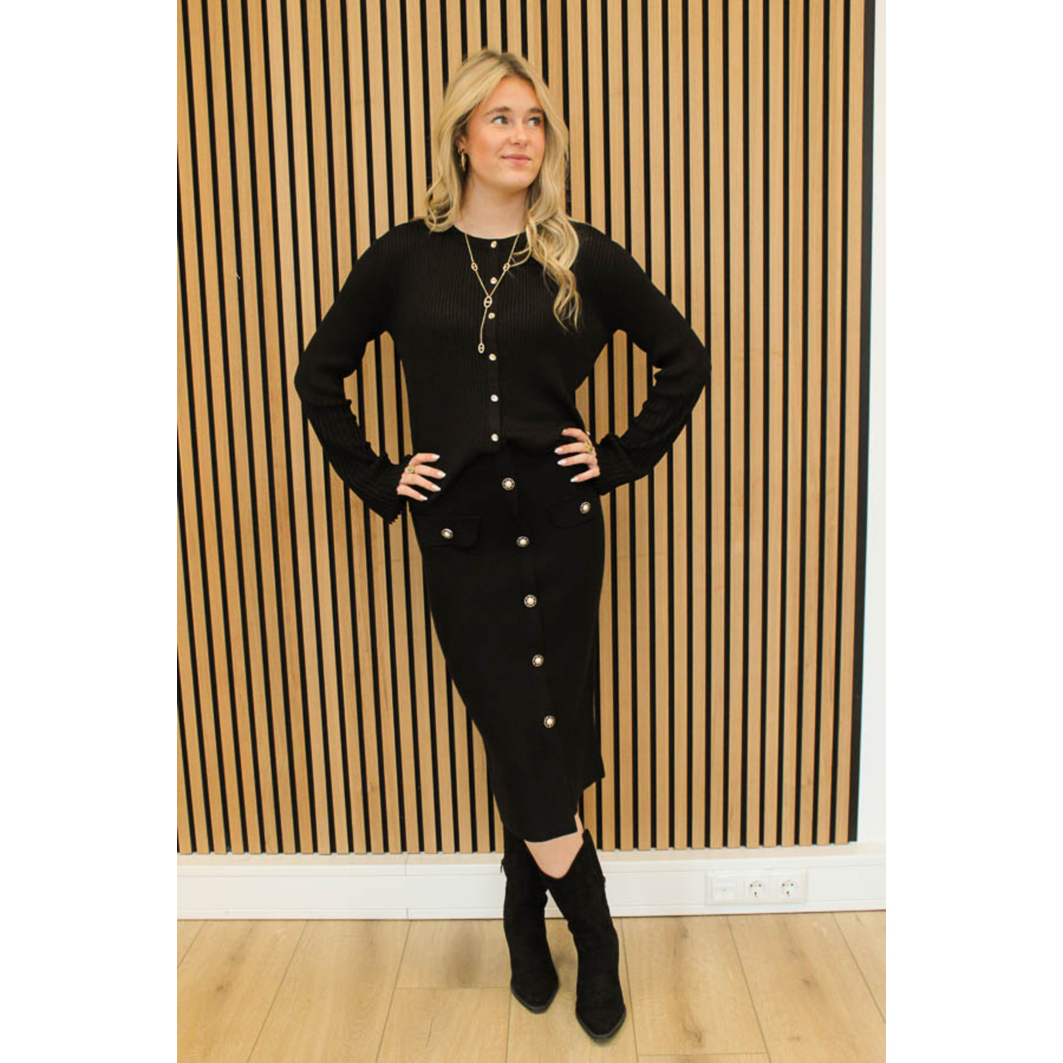 Top_volant_knopen_zwart_-_Julie_2-7124_big_image_wha