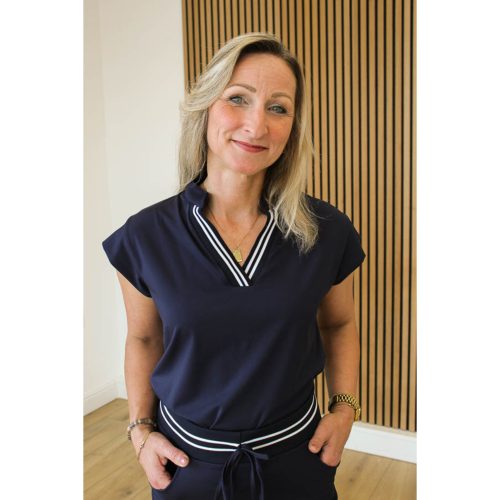 Travel_v-hals_top_marine-4593_big_image_ecc