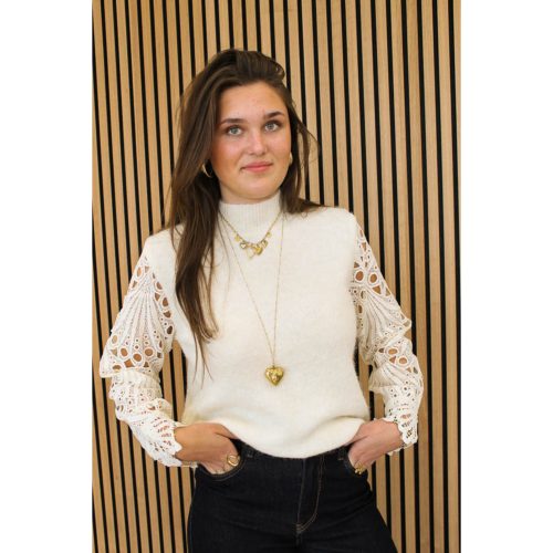 Trui_kanten_mouw_ecru_-_Mara-2_big_image_b7p