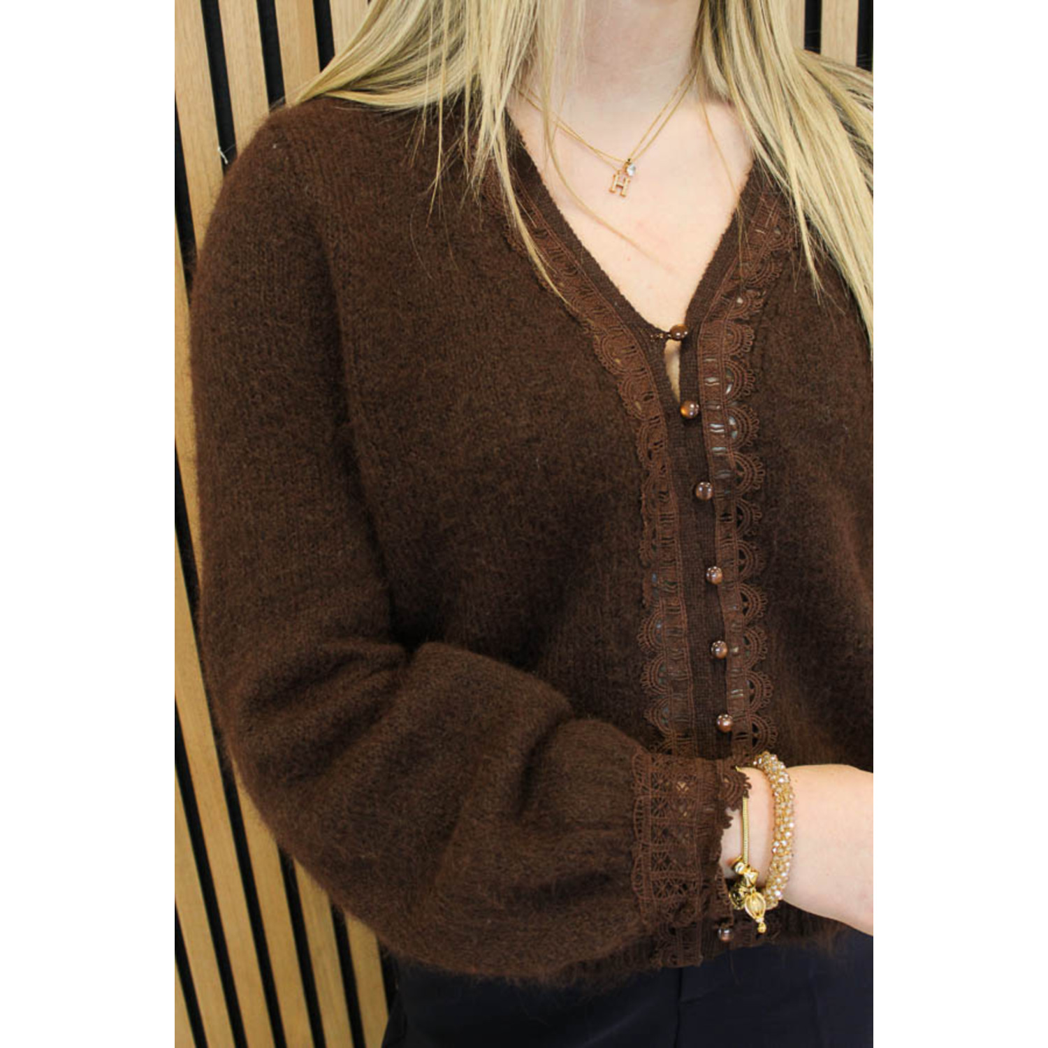 Trui_v-hals_bruin_-_Annet_1-5_big_image